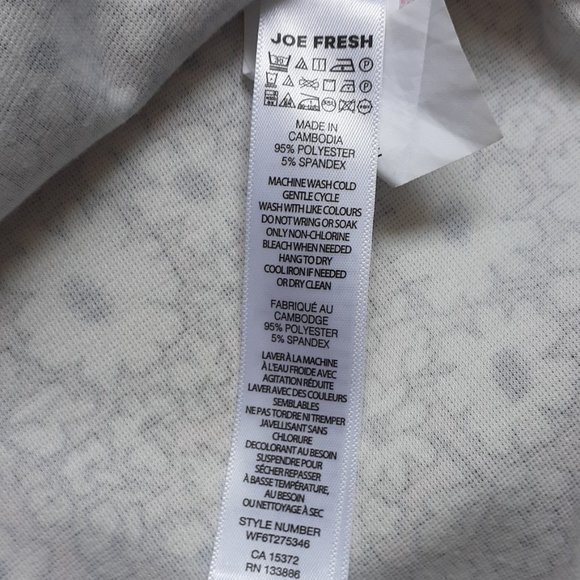 Cute slip on Joe Fresh Skirt - Picture 6 of 6